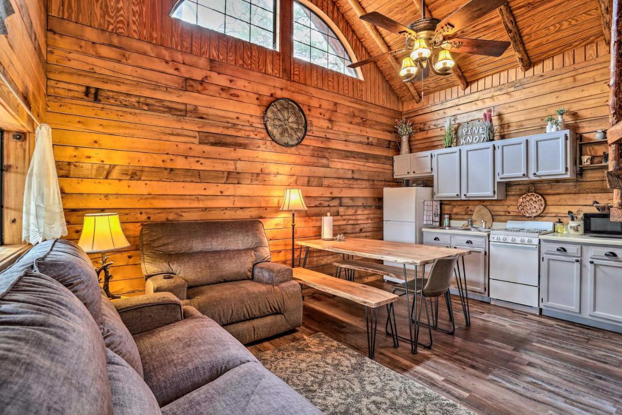 Broken Bow Log Cabin With Fire Pit, Pond, And Deck! Exterior photo