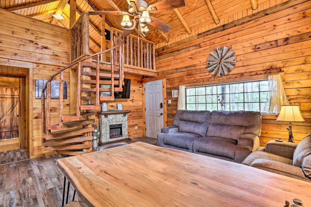 Broken Bow Log Cabin With Fire Pit, Pond, And Deck! Exterior photo